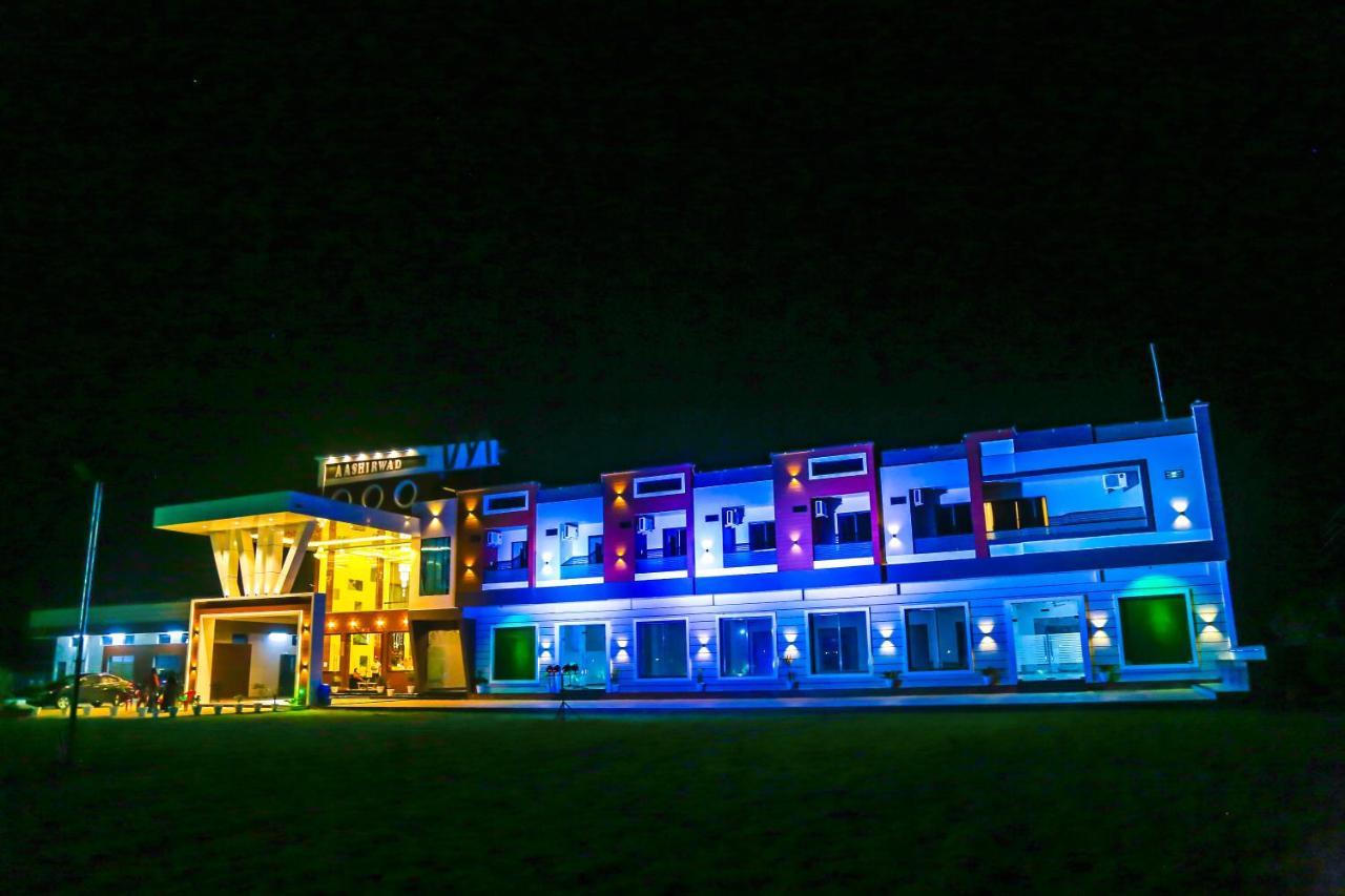 Aashirwad Hotels & Resort Shamgarh Zewnętrze zdjęcie