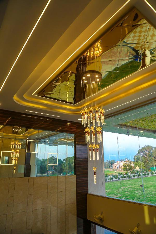 Aashirwad Hotels & Resort Shamgarh Zewnętrze zdjęcie